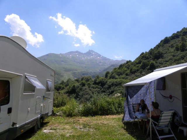 typicaltourdefrancescenecivilizedcampersandstunningviews.jpg