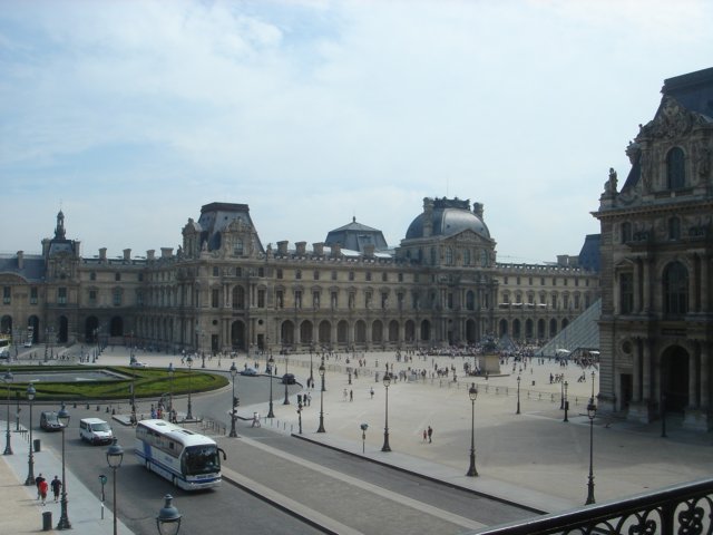 museedulouvrewithimpeipyramidvisibleontheright.jpg