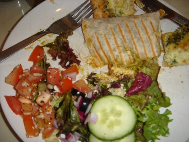 plateofvegetarianfoodatbistroinedinburgh.jpg